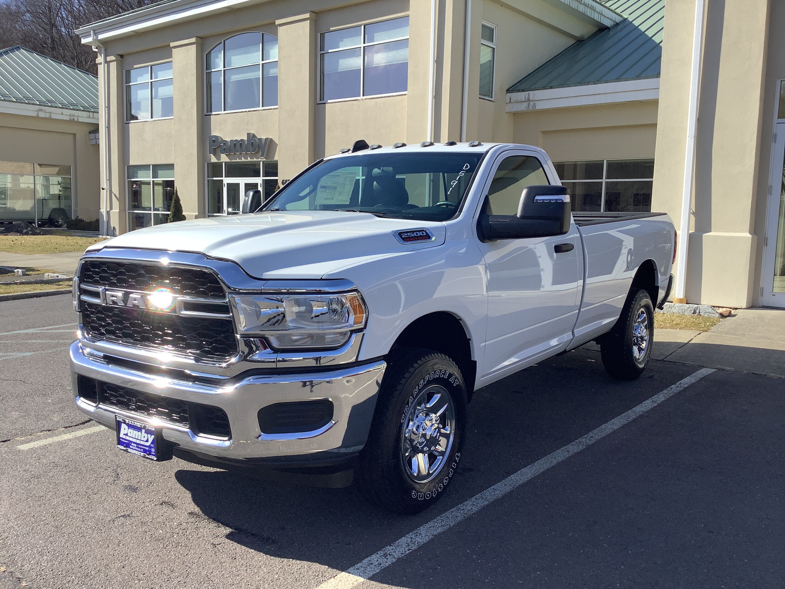 2024 Ram 2500 Tradesman photo 3