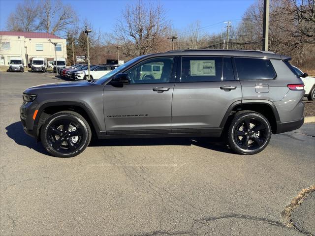 2025 Jeep Grand Cherokee Limited photo 4