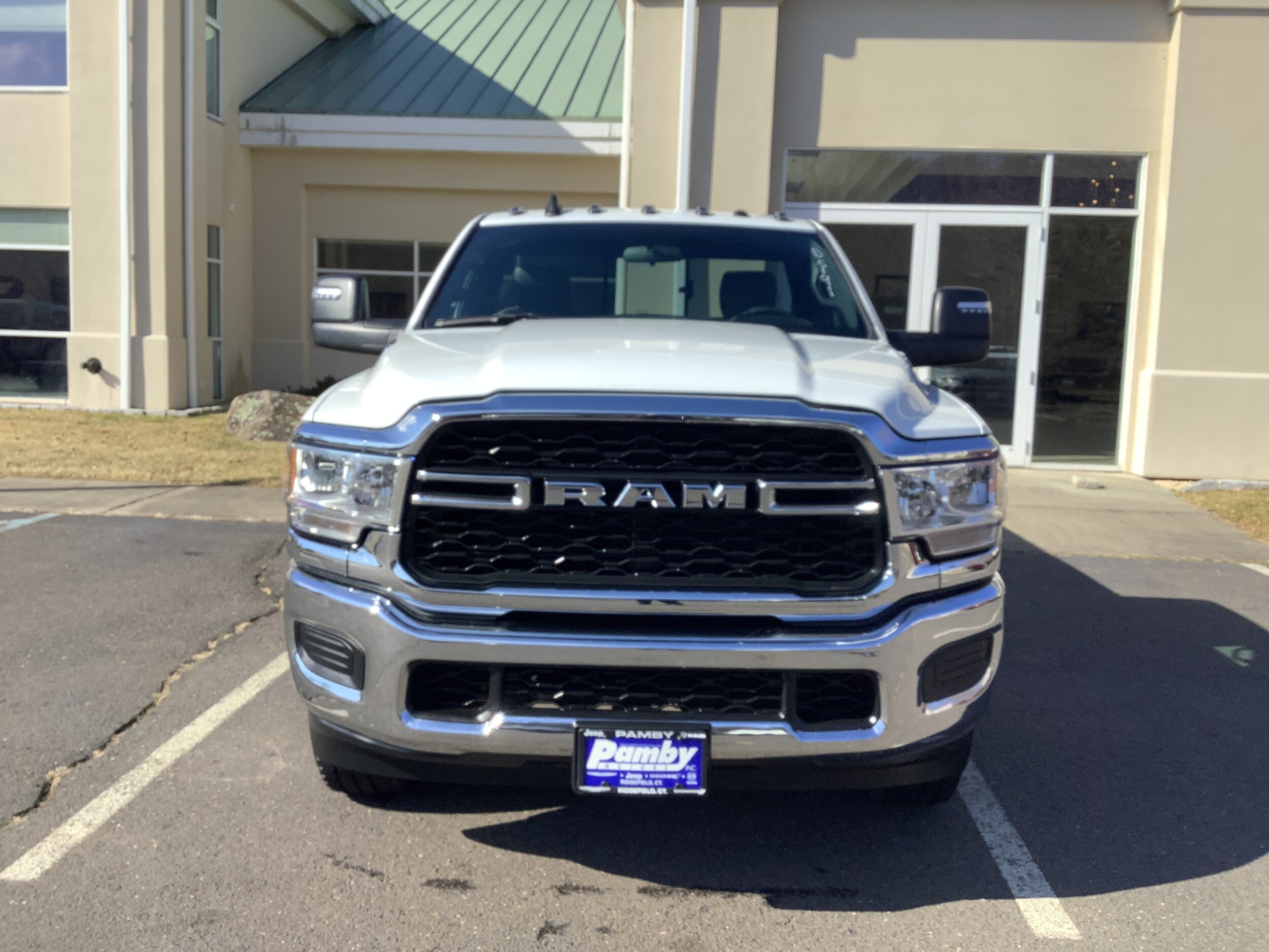 2024 Ram 2500 Tradesman photo 2
