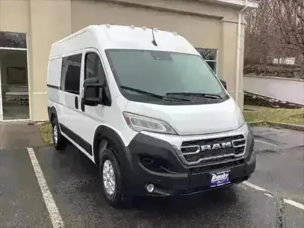 New 2024 Ram ProMaster PROMASTER 3500 SLT CARGO VAN HIGH ROOF 136' WB Cargo Van