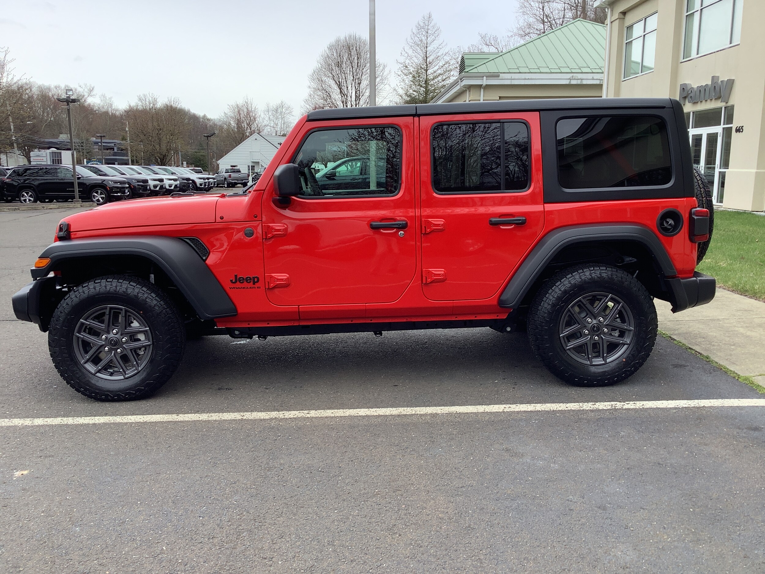 2025 Jeep Wrangler Sport photo 4