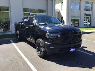 2026 Ram 1500 WARLOCK CREW CAB 4X4 5'7 BOX Pickup