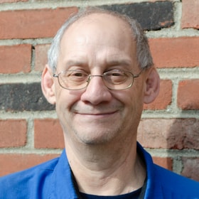 Staff member Steve Santini from ID_2b0edda9ce1b