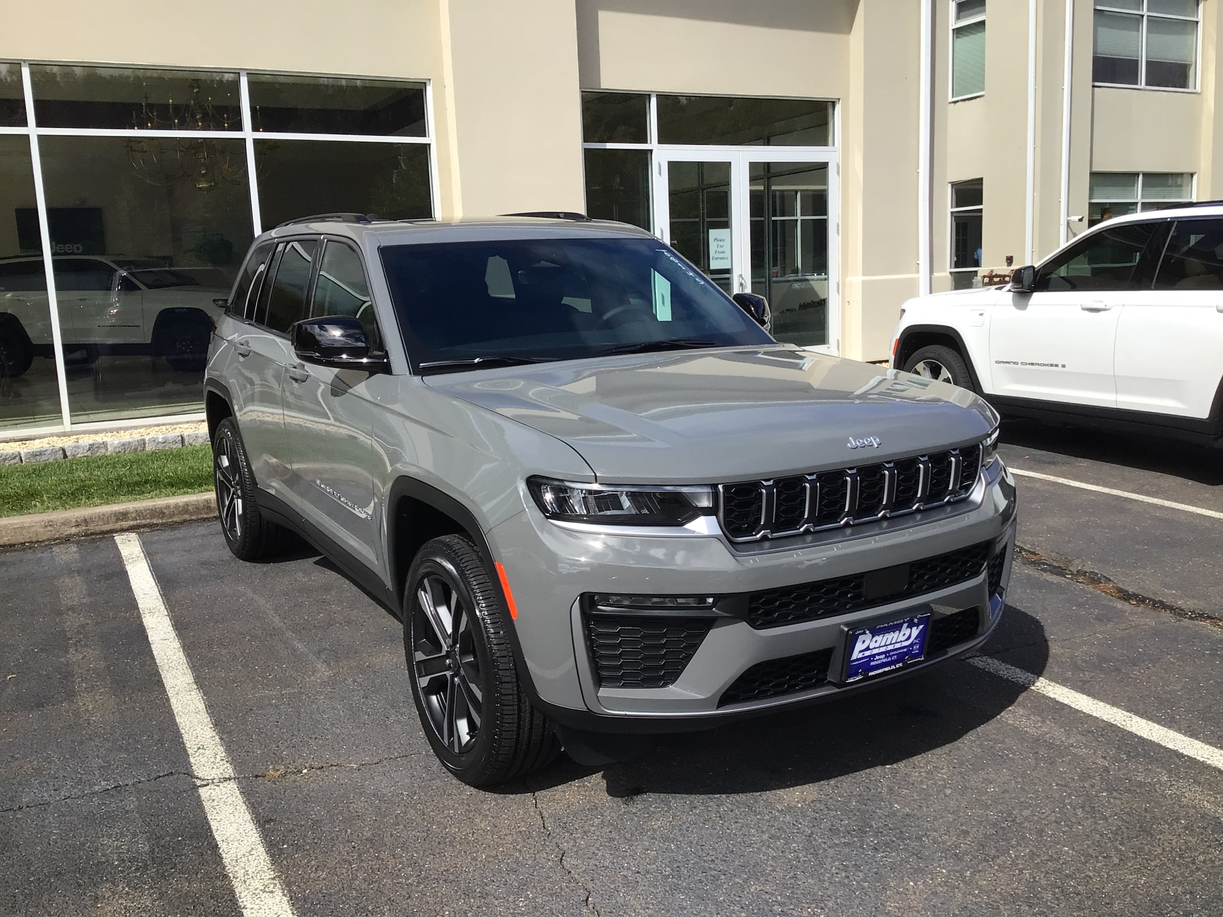 2027 Jeep Grand Cherokee