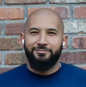 Staff member Jefferson Dasilva  from ID_4649ec