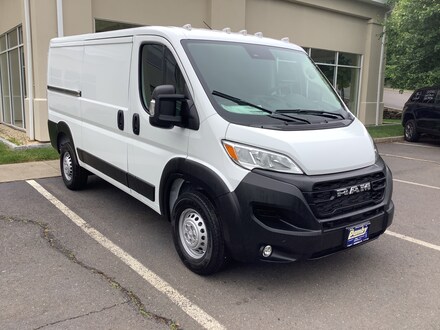 2025 Ram ProMaster PROMASTER 1500 TRADESMAN CARGO VAN LOW ROOF 136' W Cargo Van