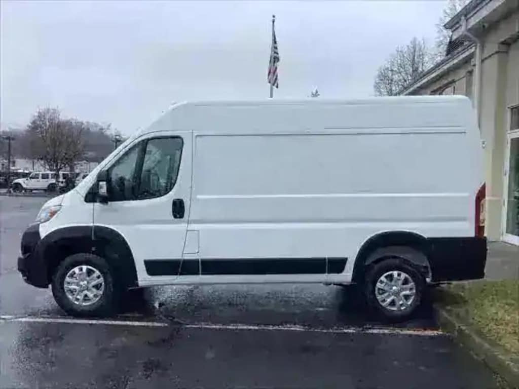 New 2024 Ram ProMaster PROMASTER 3500 SLT CARGO VAN HIGH ROOF 136' WB Cargo Van