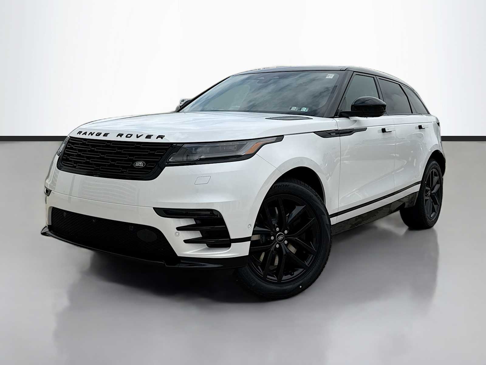 2026 Land Rover Range Rover Velar P250 Dynamic SE's photo