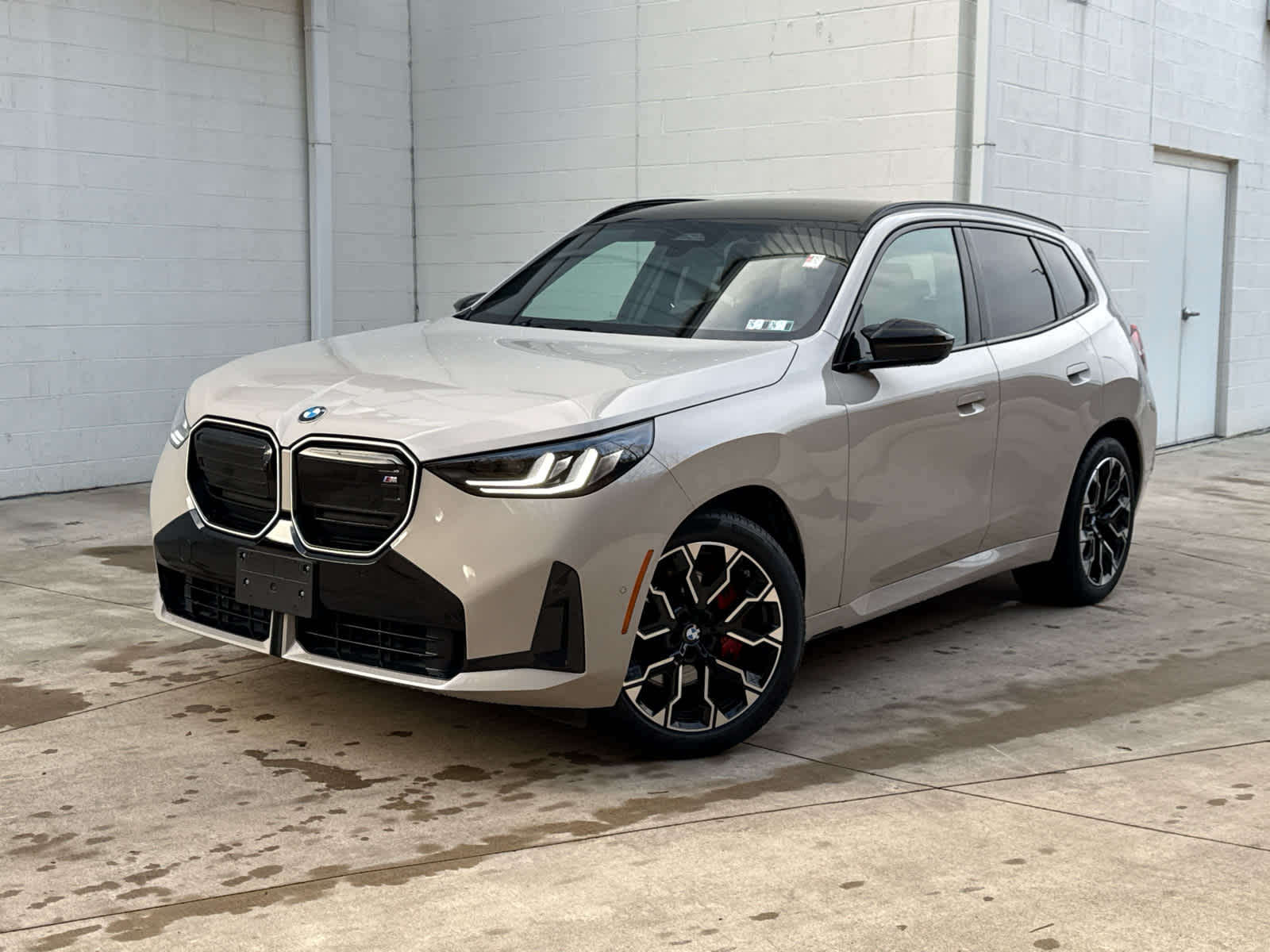 2025 BMW X3 M50's photo