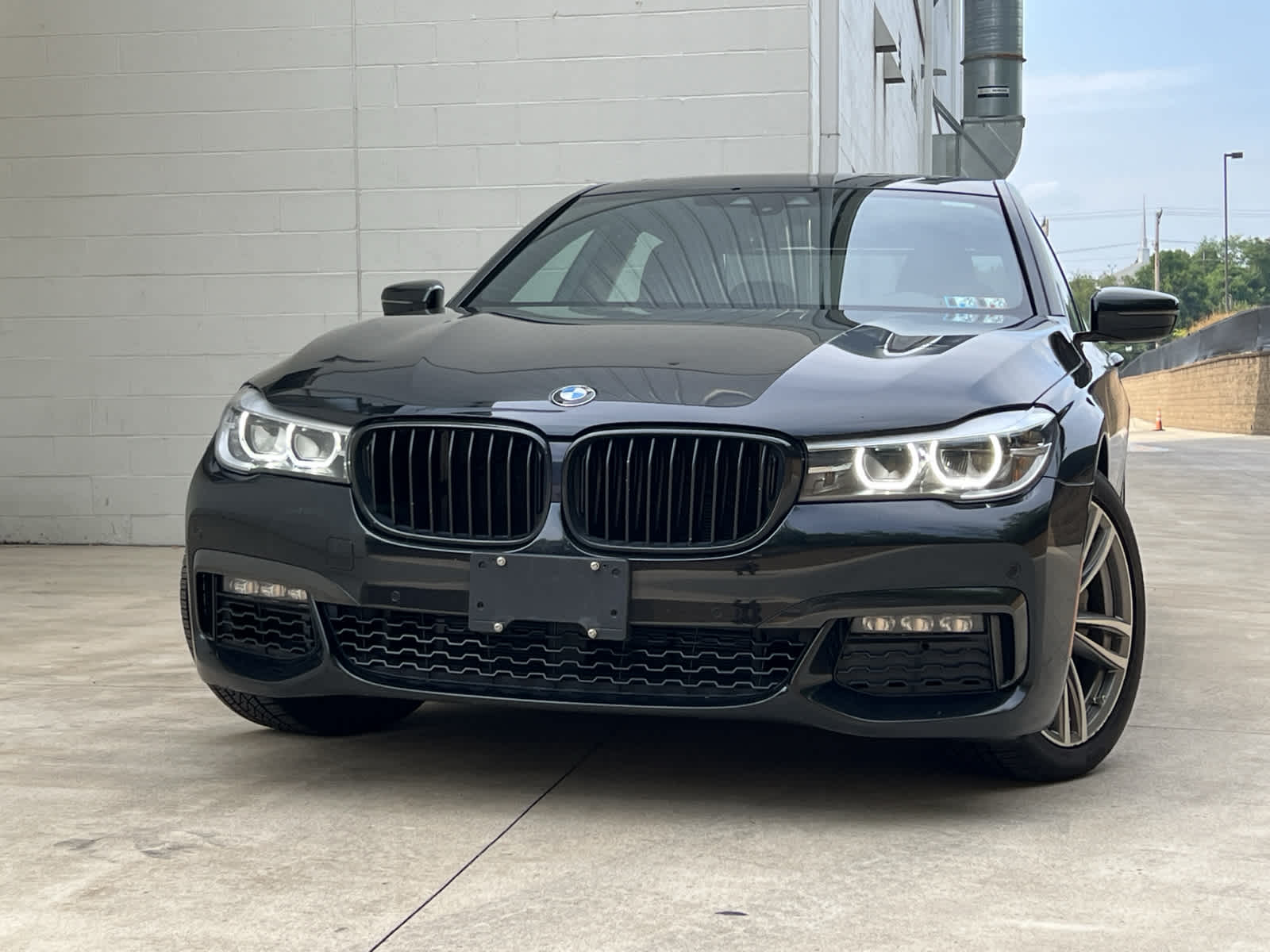 Used 2019 BMW 7 Series 740i with VIN WBA7E4C56KGV28731 for sale in Monroeville, PA