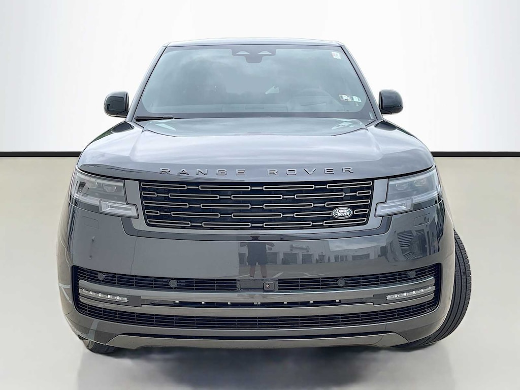 New 2026 Land Rover Range Rover SE SUV