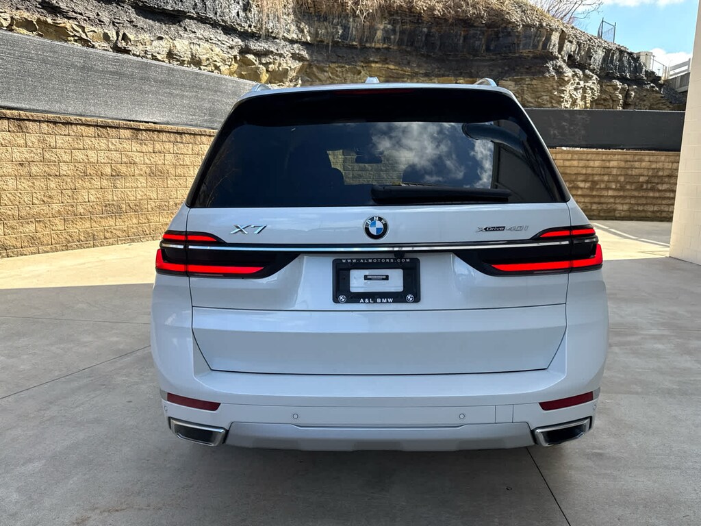 Used 2023 BMW X7 xDrive40i SUV