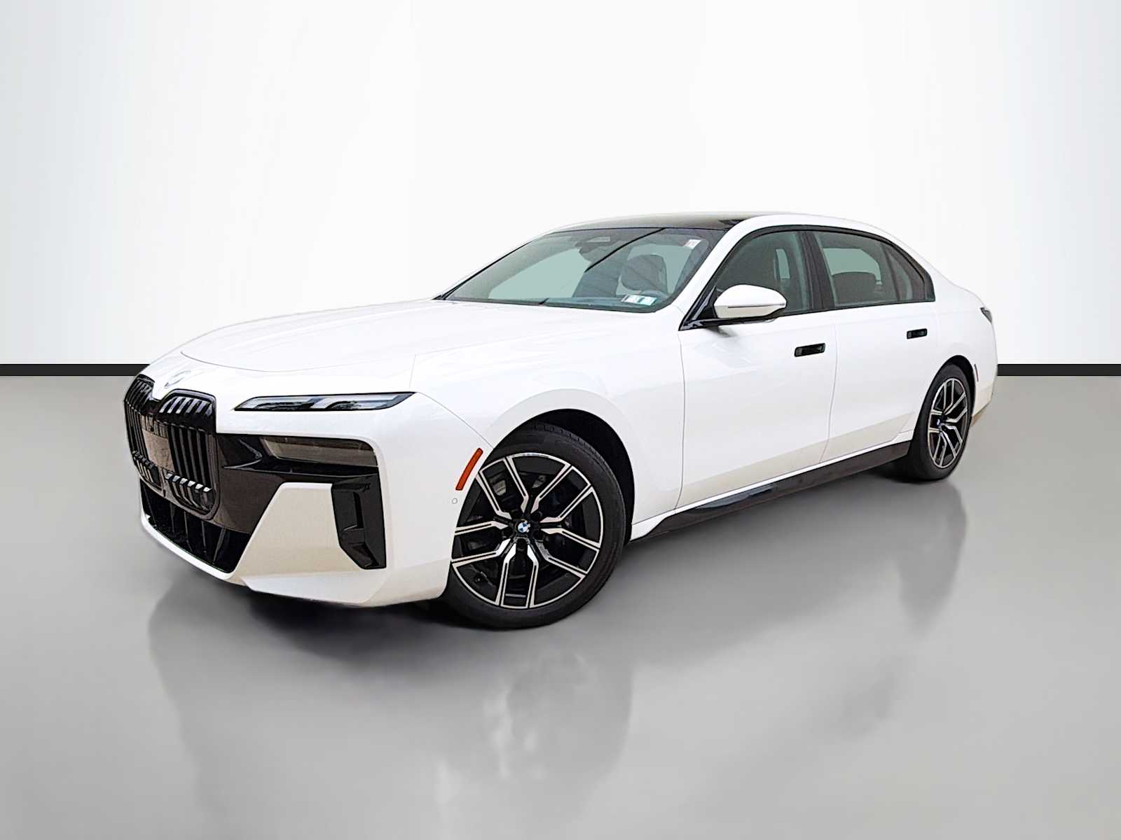 2024 BMW 7 Series 740i xDrive's photo