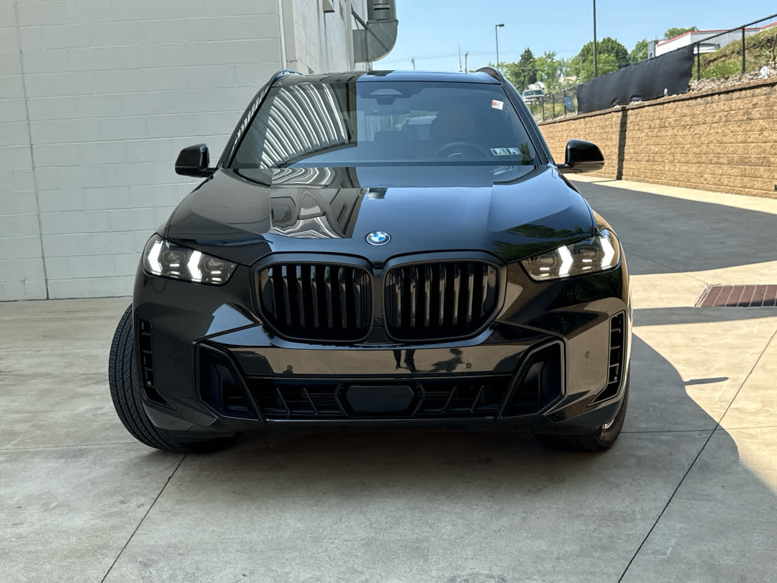 Used 2025 BMW X5 40i with VIN 5UX23EU00S9W58616 for sale in Monroeville, PA