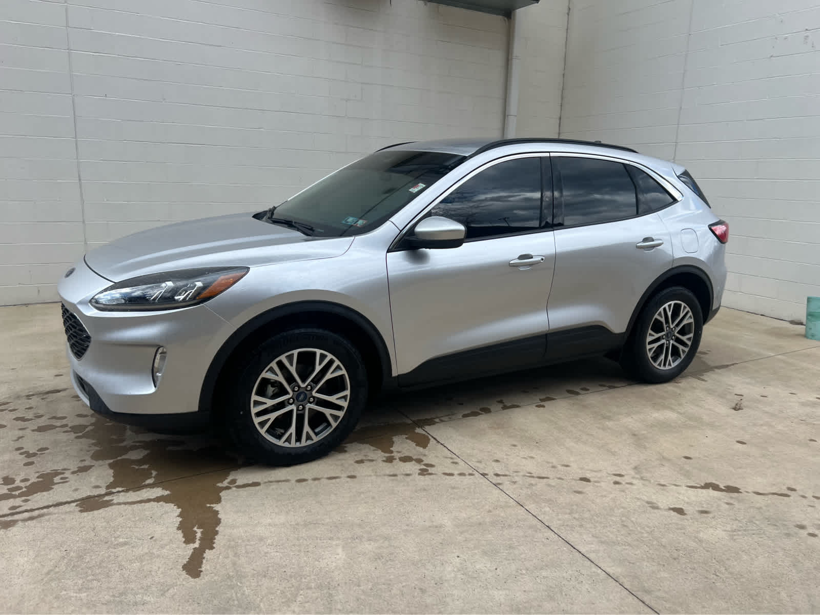 Used 2020 Ford Escape SEL with VIN 1FMCU9H96LUA39869 for sale in Monroeville, PA