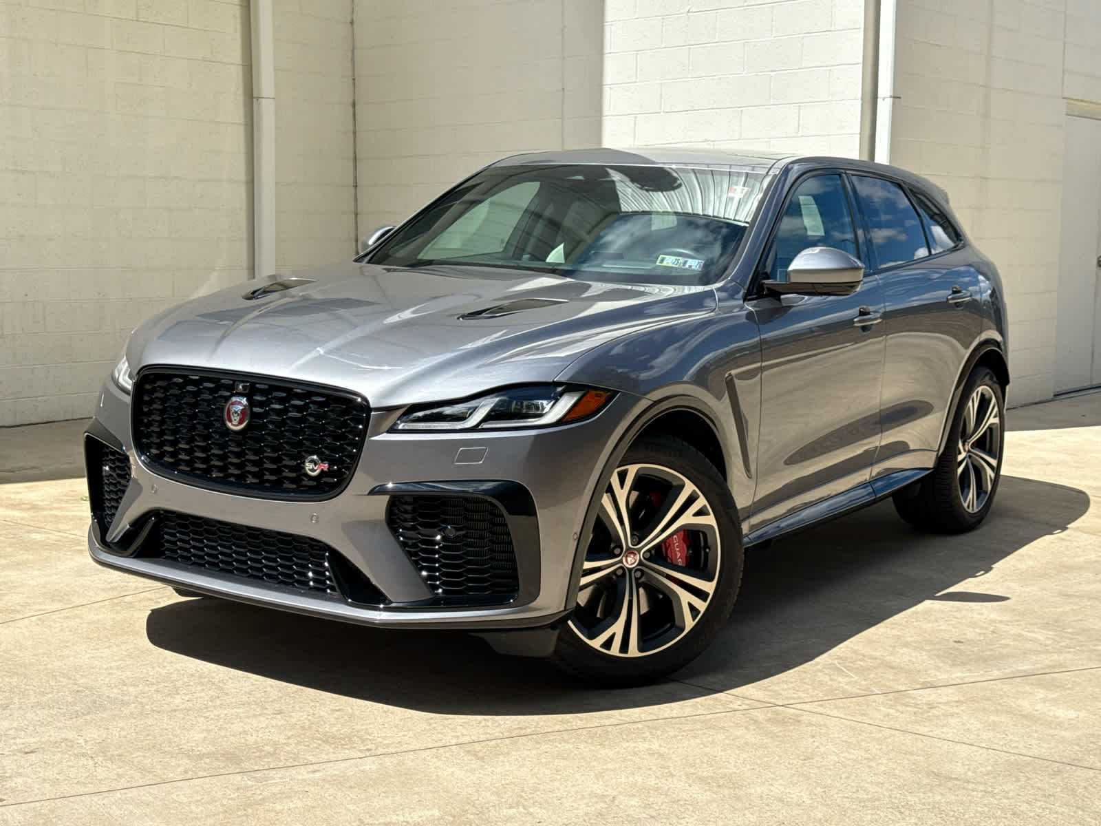 2022 Jaguar F-PACE SVR