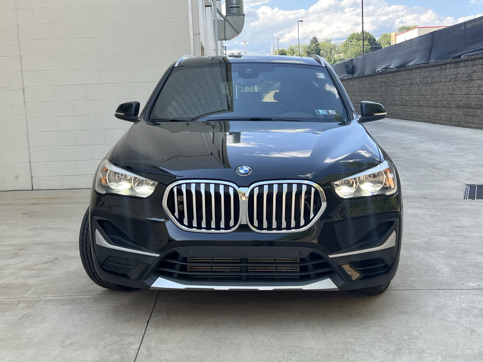 Used 2021 BMW X1 28i with VIN WBXJG9C05M5U08196 for sale in Monroeville, PA