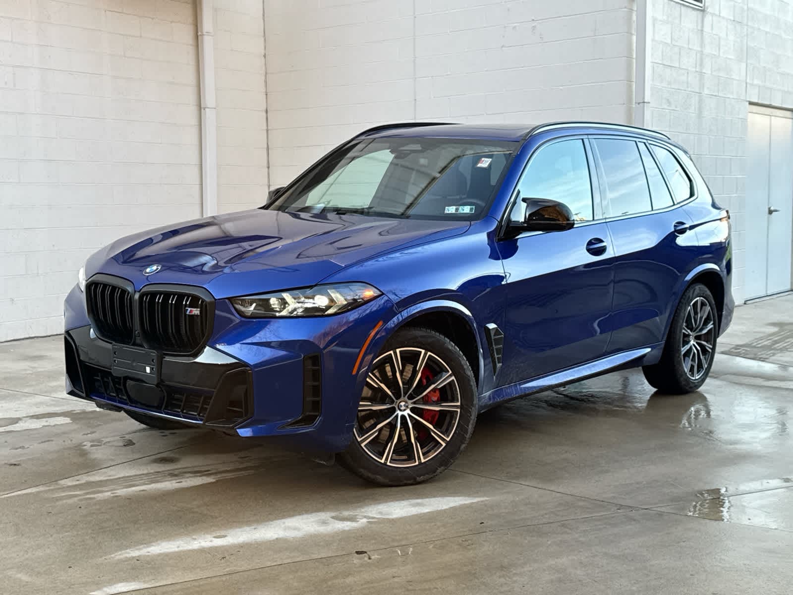 2026 BMW X5 M60i's photo