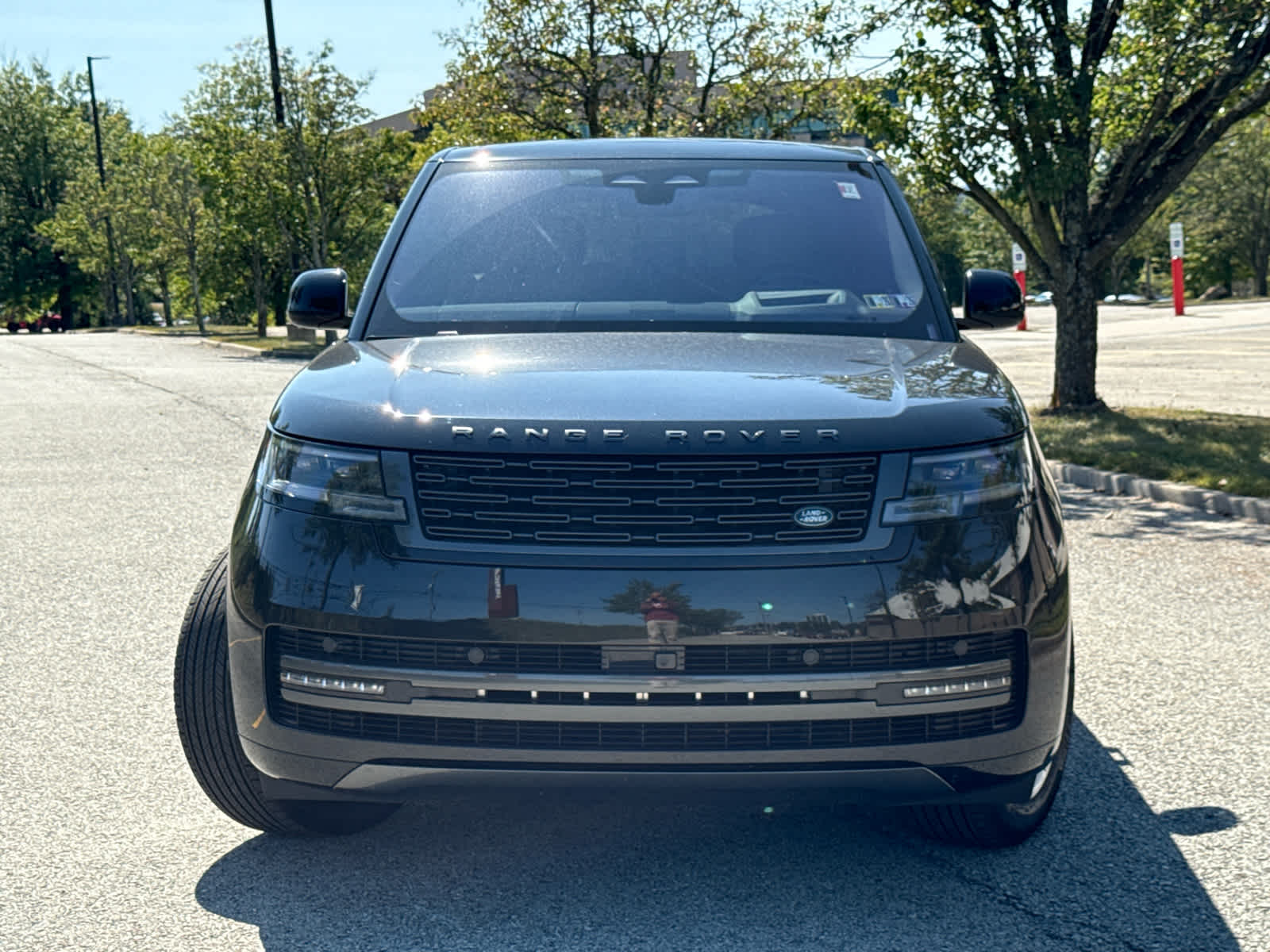2023 Land Rover Range Rover SE photo 2