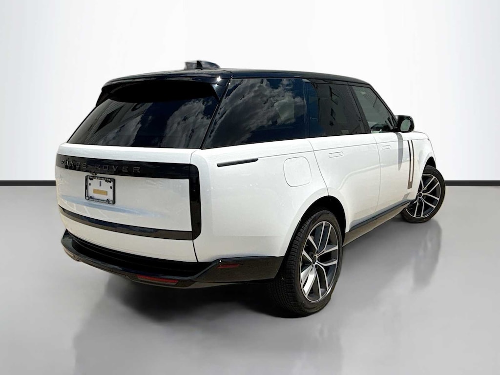 New 2026 Land Rover Range Rover SE SUV