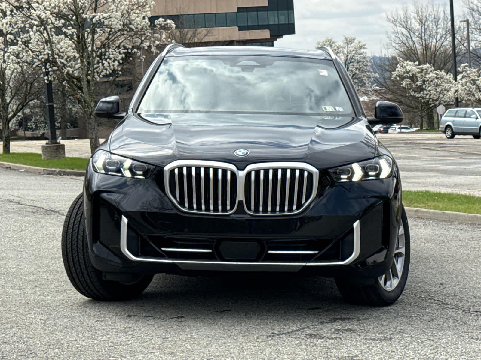 Used 2025 BMW X5 40i with VIN 5UX23EU01S9W55272 for sale in Monroeville, PA