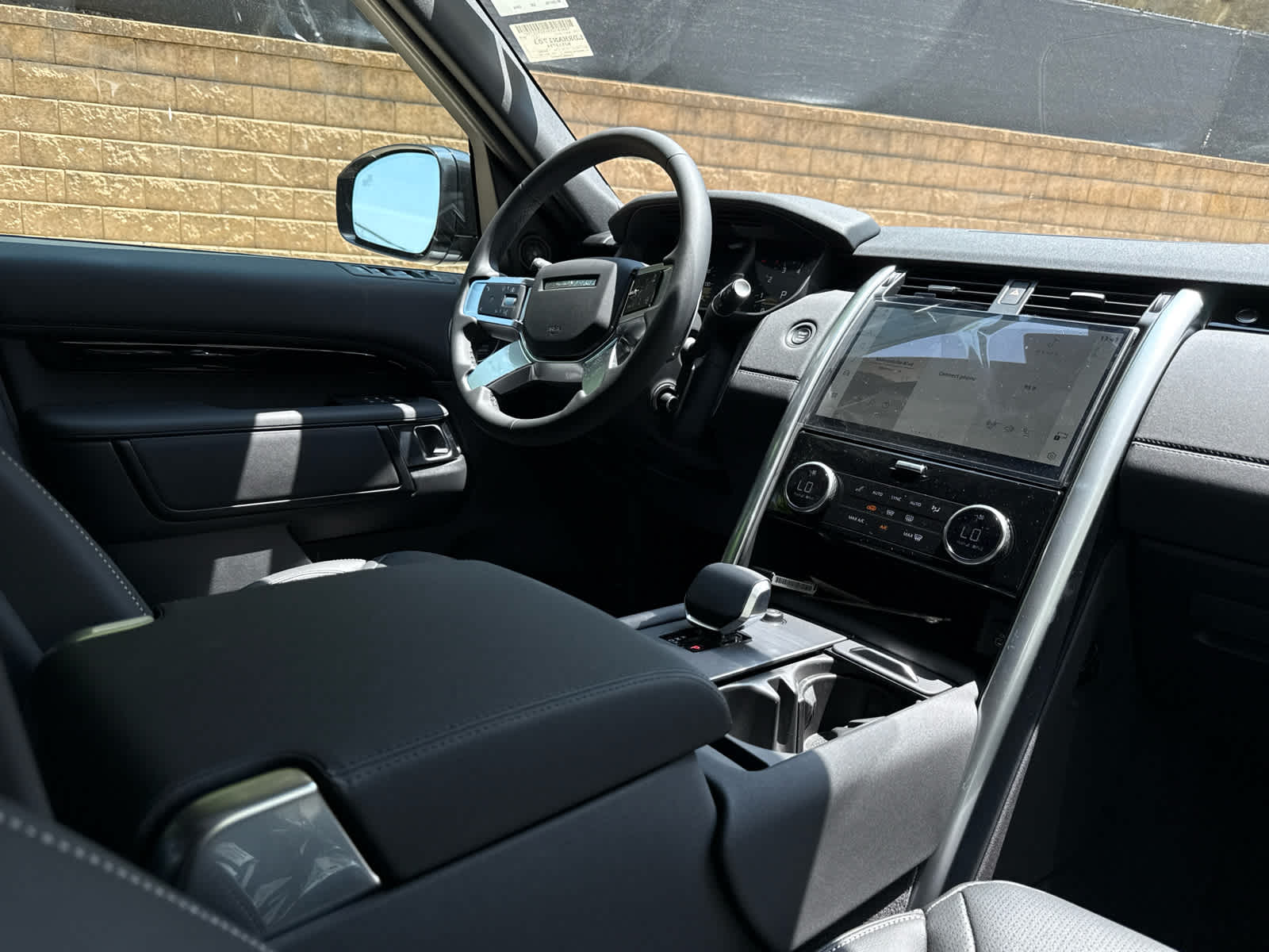 2025 Land Rover Discovery S - Photo 11