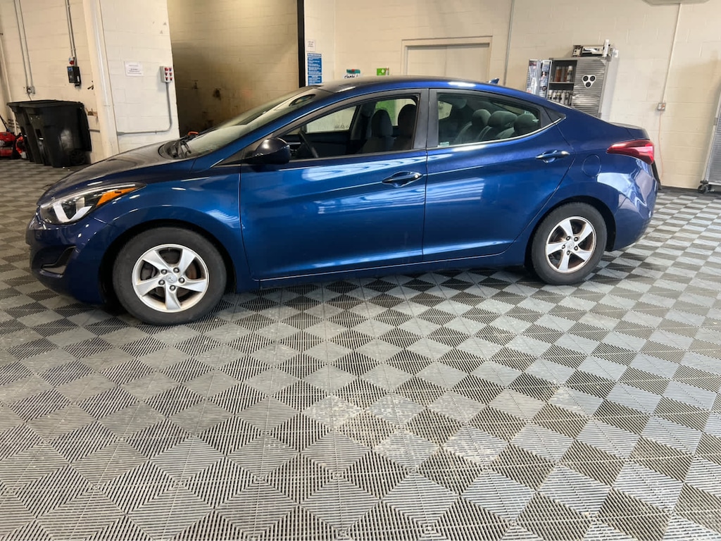 Used 2015 Hyundai Elantra Sedan