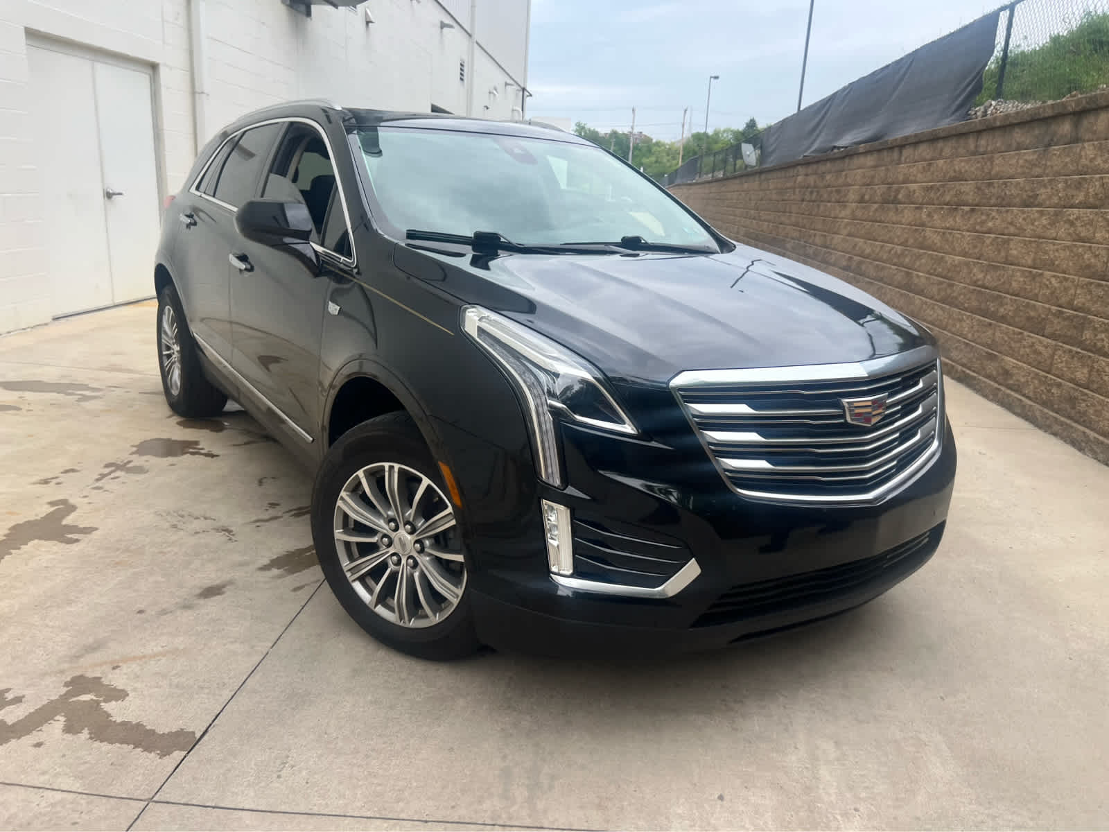 2017 Cadillac XT5 Luxury photo 3