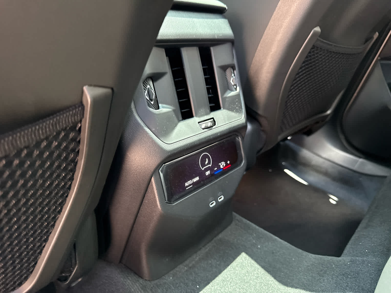 2025 BMW X3 30 - Photo 17