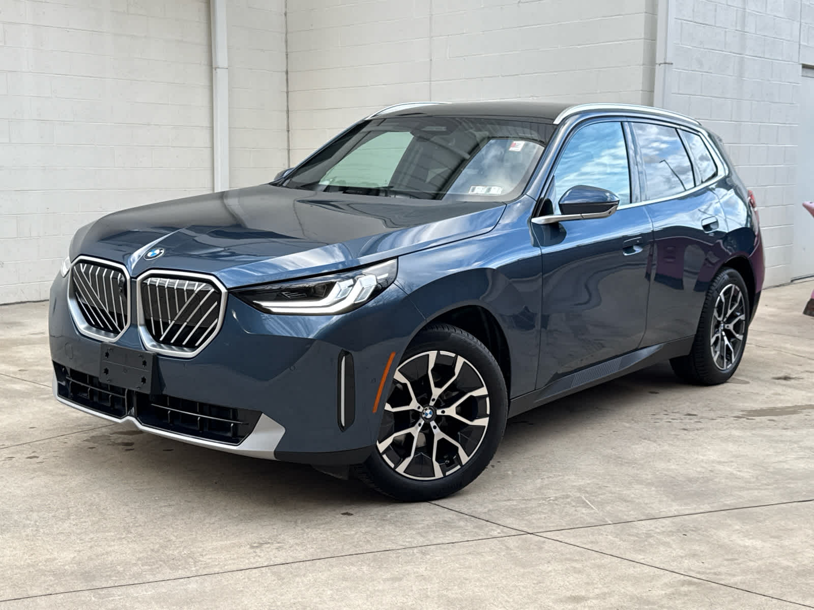 2025 BMW X3 30's photo