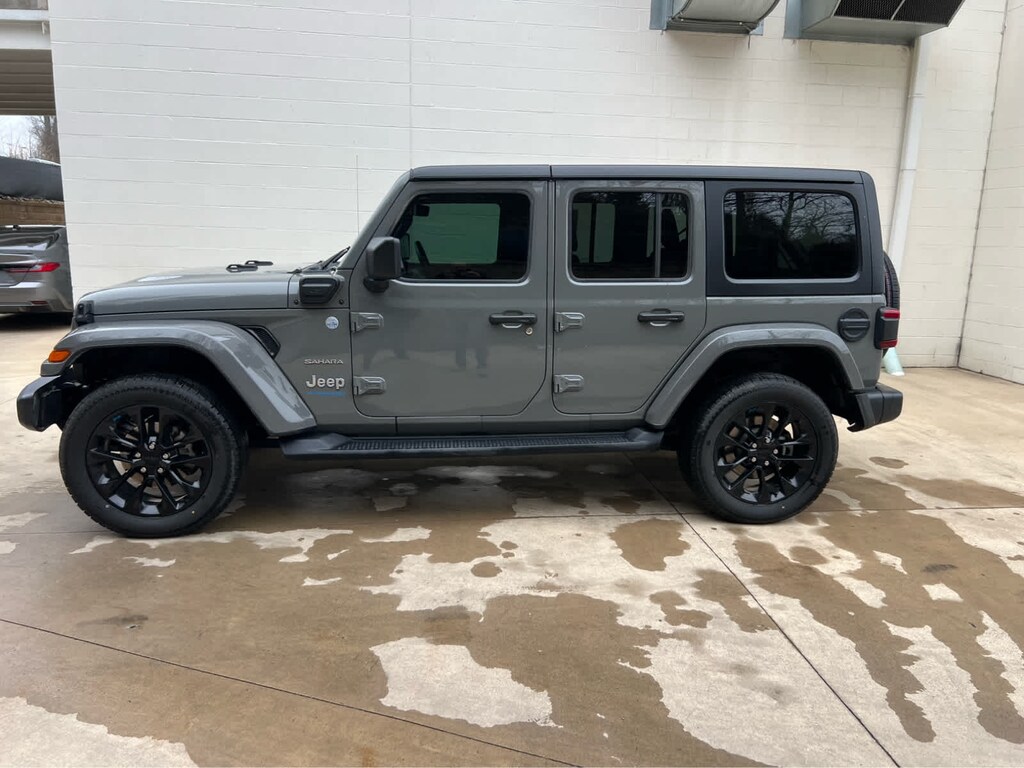 Used 2022 Jeep Wrangler Unlimited 4xe Sahara SUV
