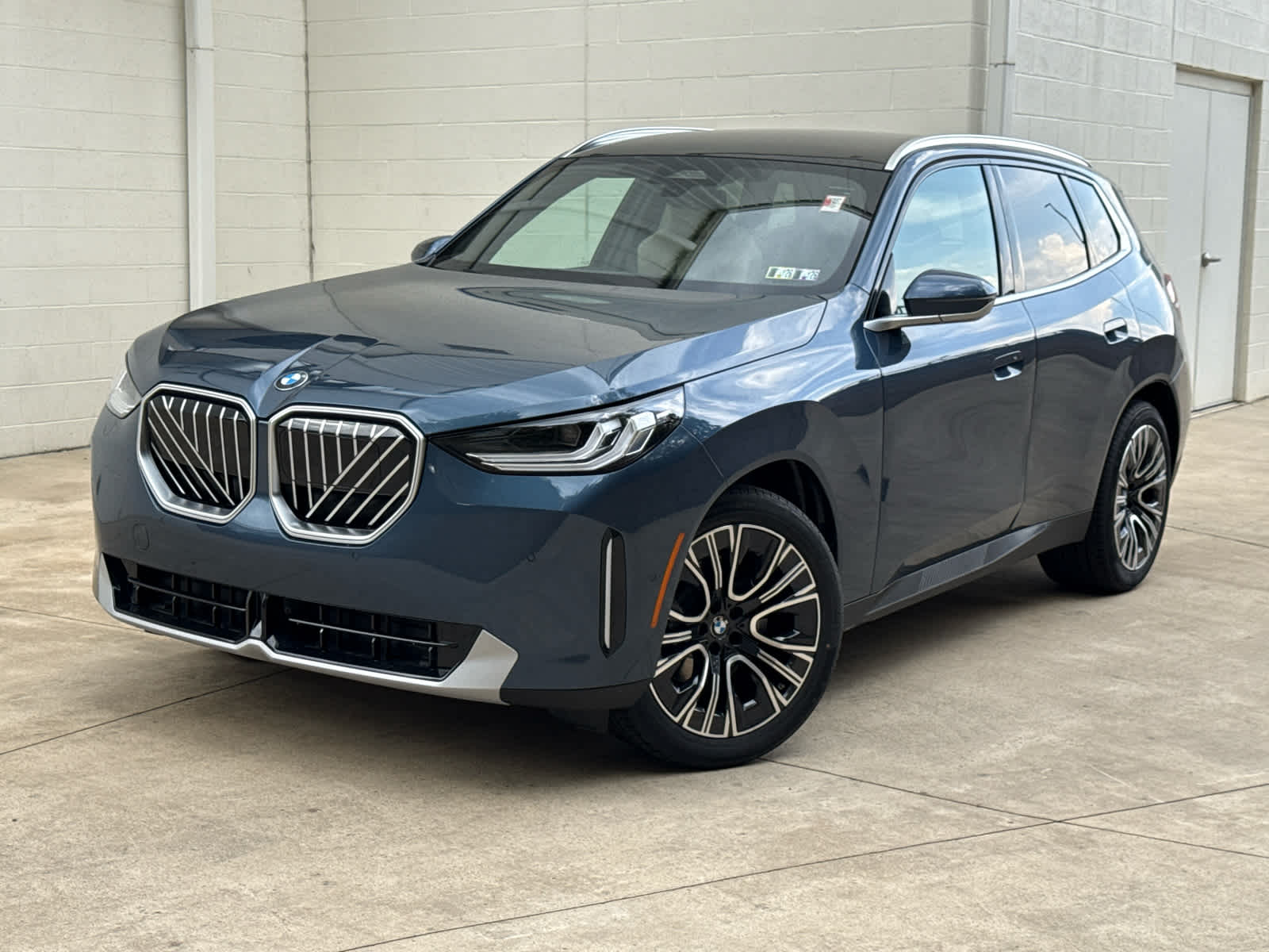 2026 BMW X3 30's photo