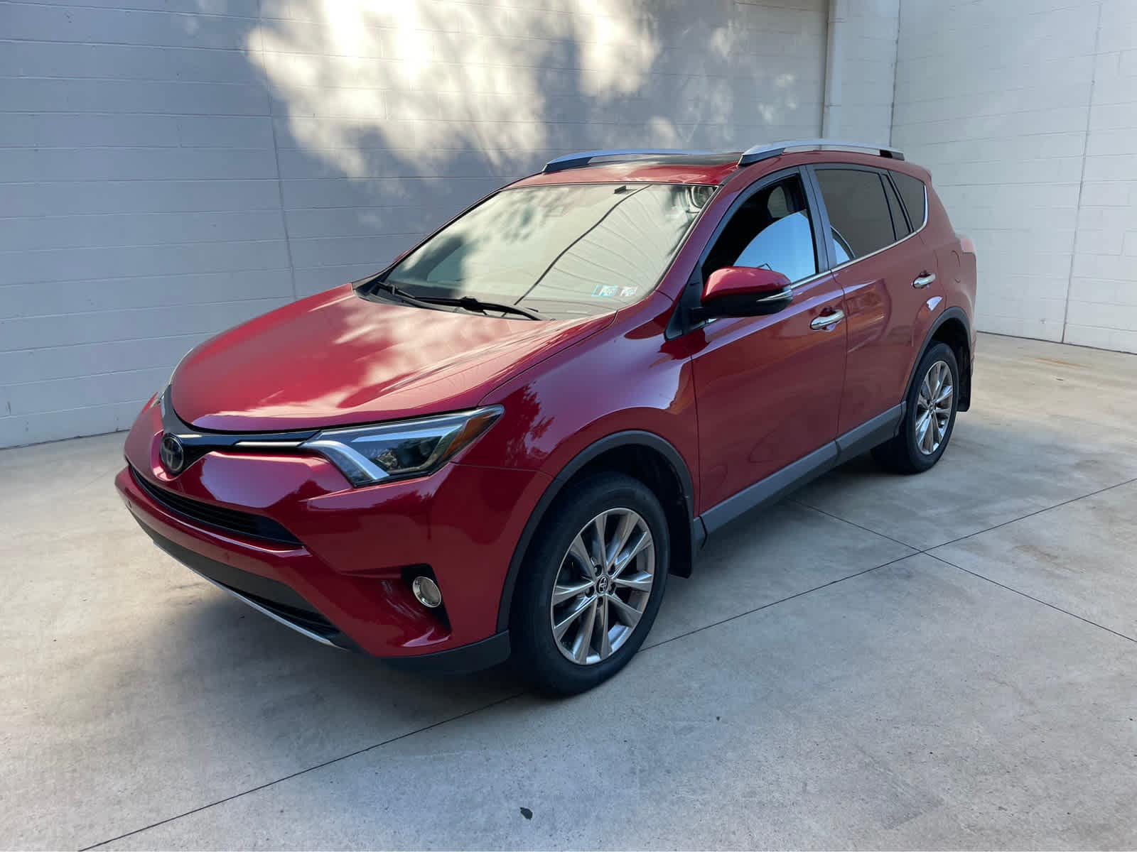 Used 2016 Toyota RAV4 Limited with VIN 2T3DFREV4GW493762 for sale in Monroeville, PA