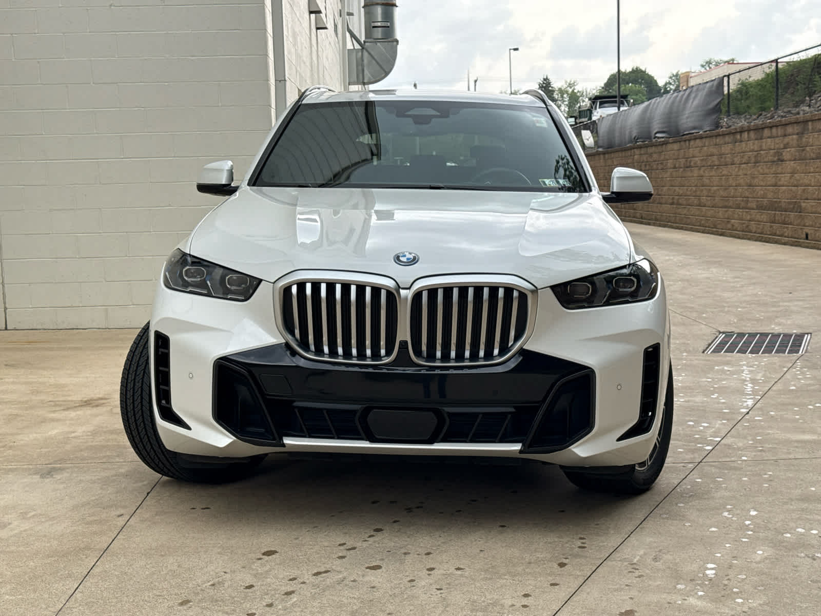 Used 2024 BMW X5 50e with VIN 5UX43EU02R9U44276 for sale in Monroeville, PA