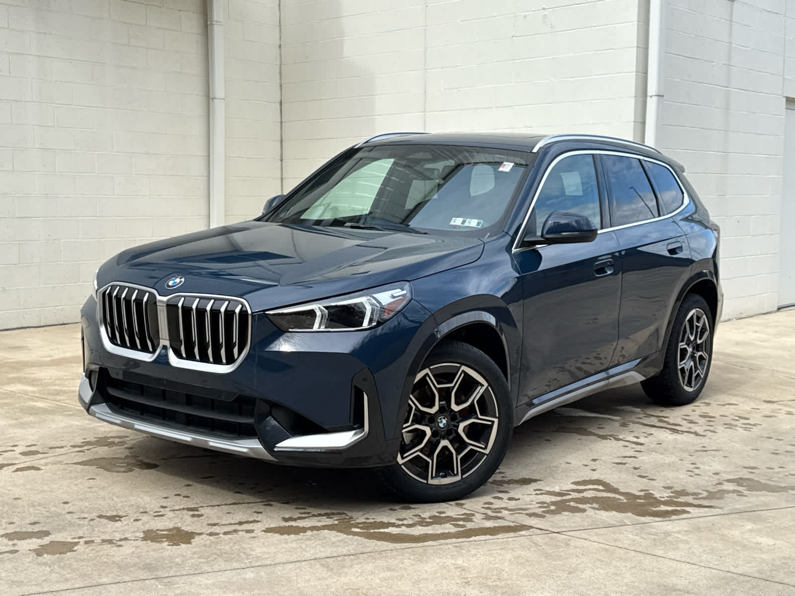 2026 BMW X1 xDrive28i's photo
