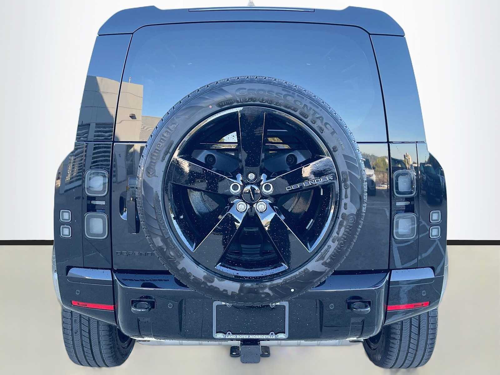 New 2026 Land Rover Defender 110 X-Dynamic SE SUV