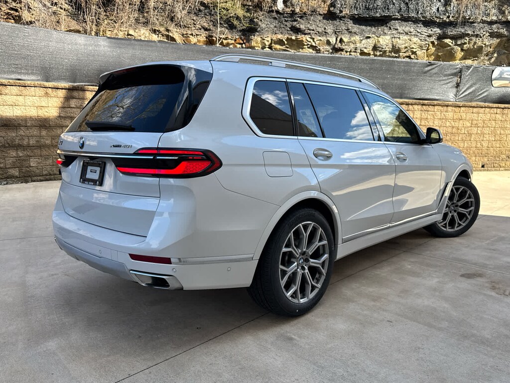 Used 2023 BMW X7 xDrive40i SUV