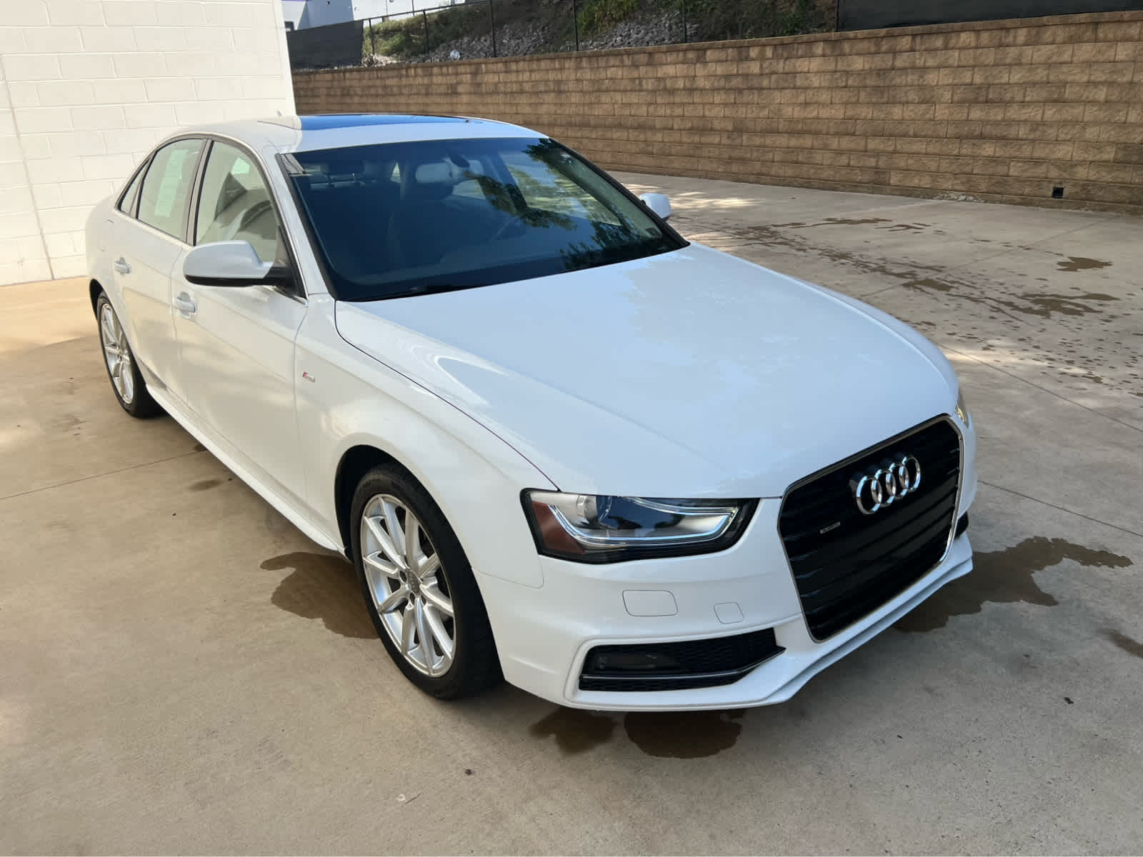 2015 Audi A4 Quattro Premium Plus photo 2