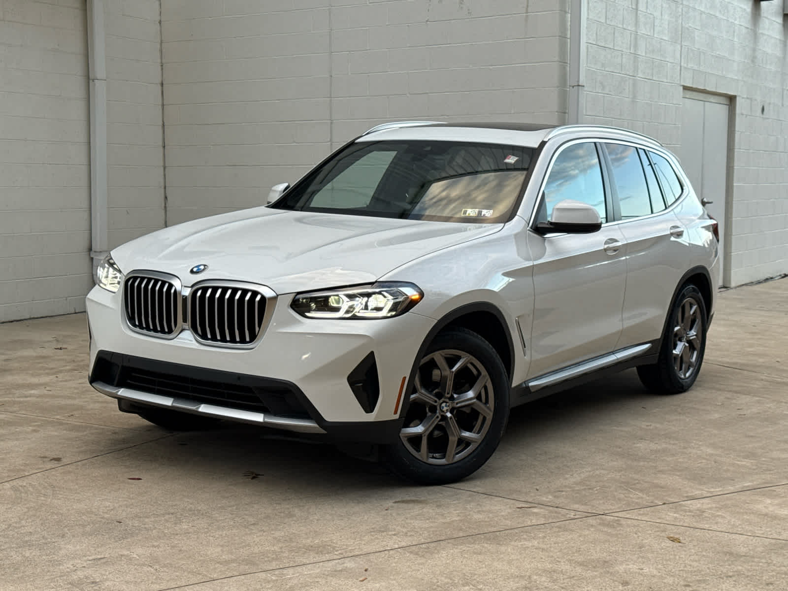 2023 BMW X3 30i