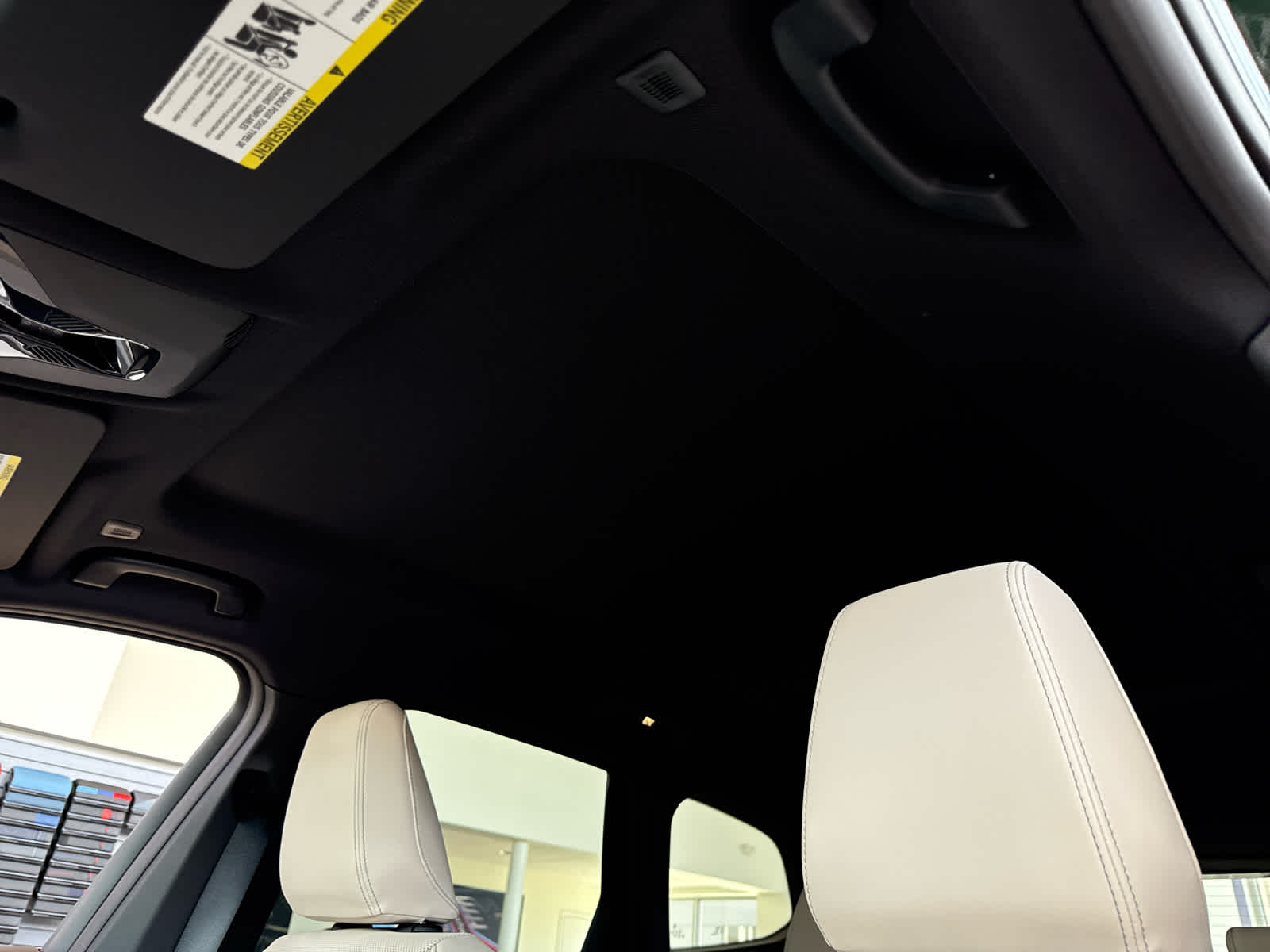 2025 BMW X1 28i - Photo 13