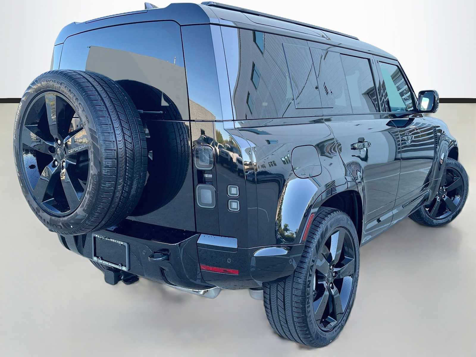 New 2026 Land Rover Defender 110 X-Dynamic SE SUV