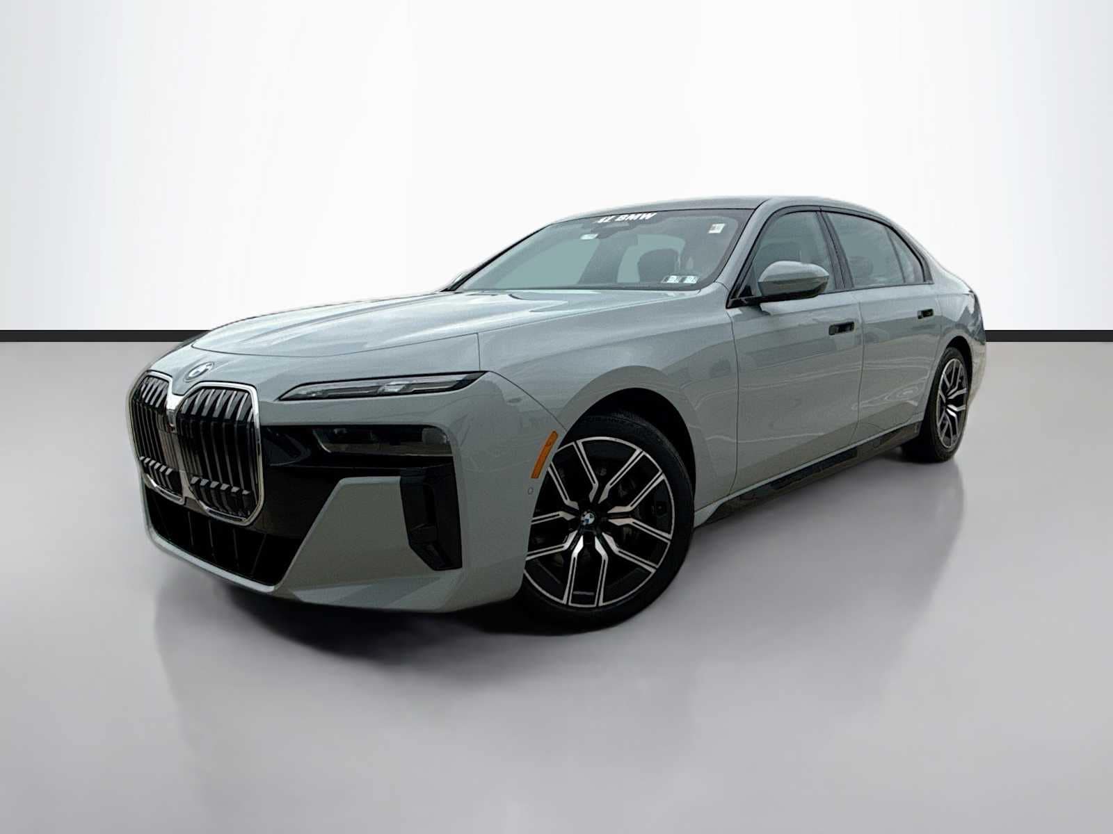 2026 BMW 7 Series 760i xDrive Sedan's photo