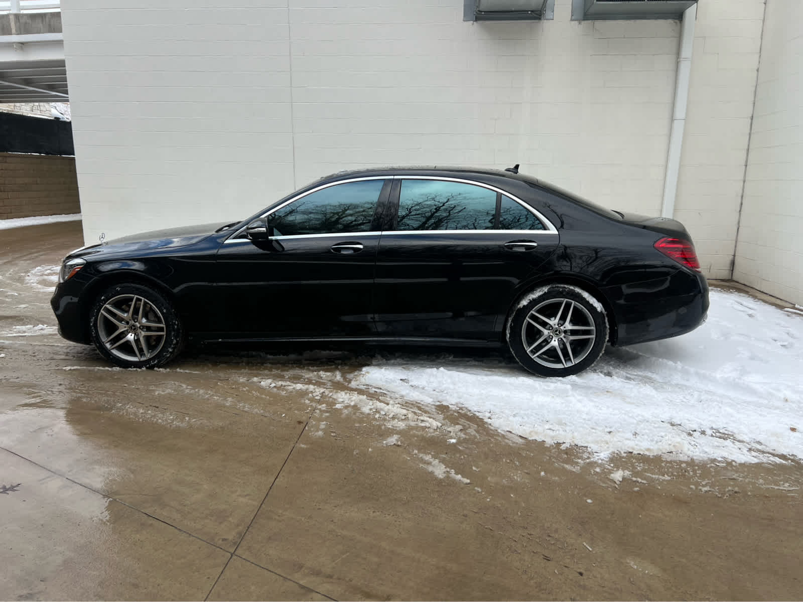 2020 Mercedes-Benz S-Class S560's photo