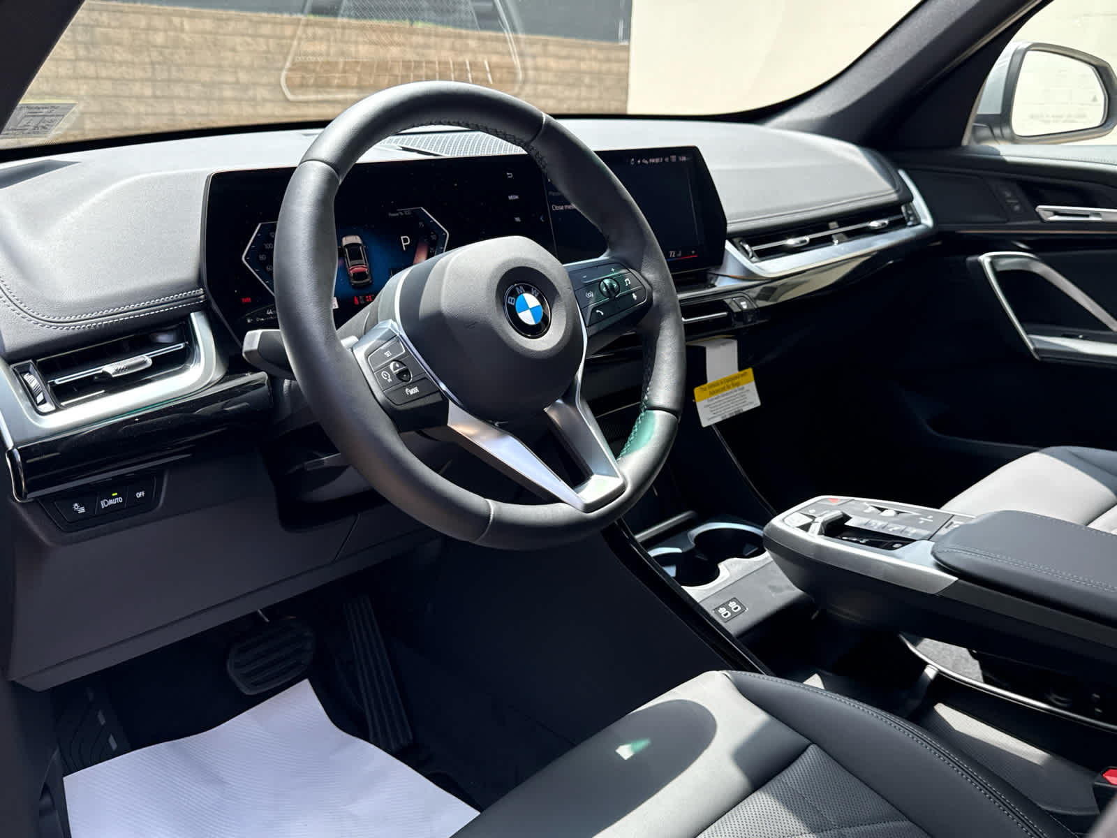 2025 BMW X1 28i - Photo 12