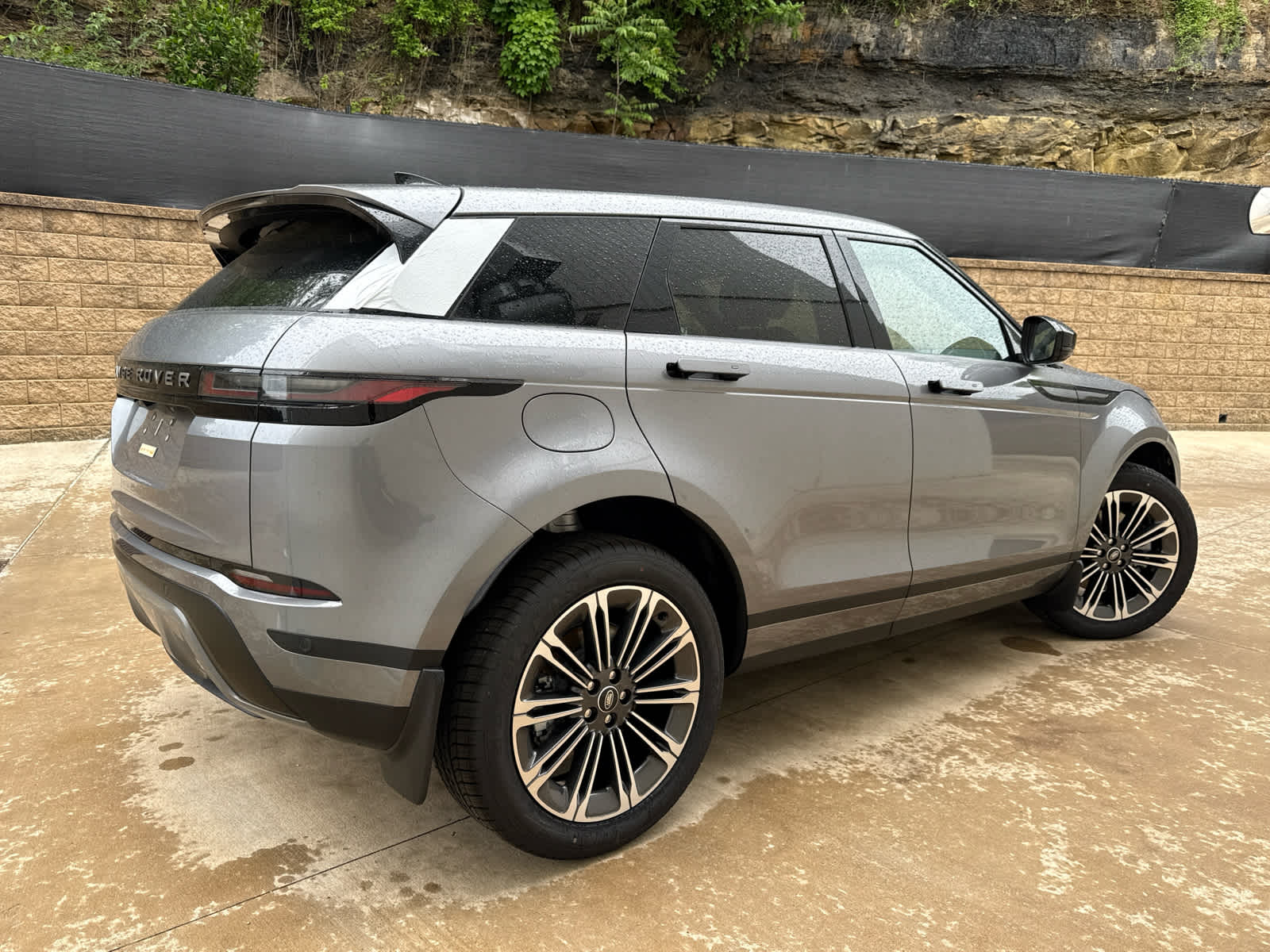 2026 Land Rover Range Rover Evoque S photo 3