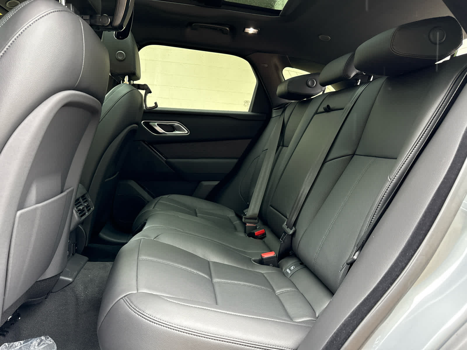 2026 Land Rover Range Rover Velar S - Photo 16