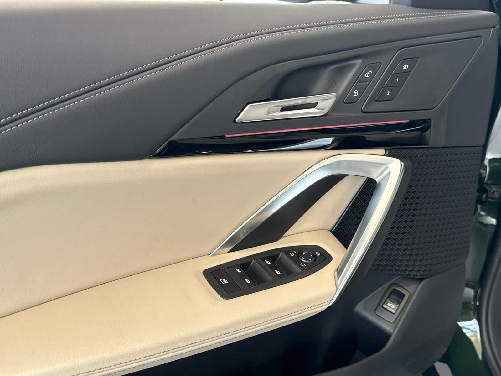 2025 BMW X1 28i - Photo 14