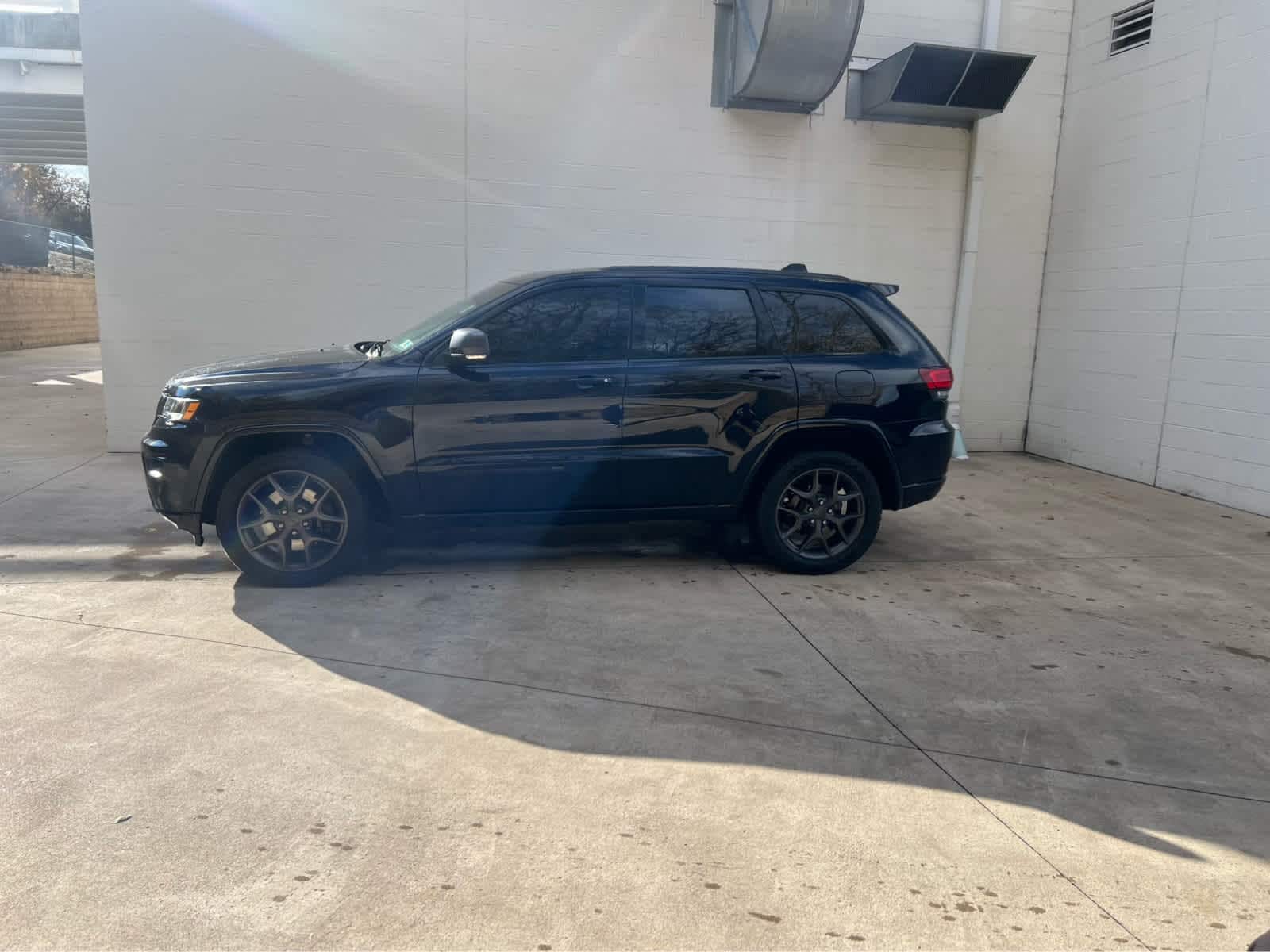 2021 Jeep Grand Cherokee 80th Edition's photo