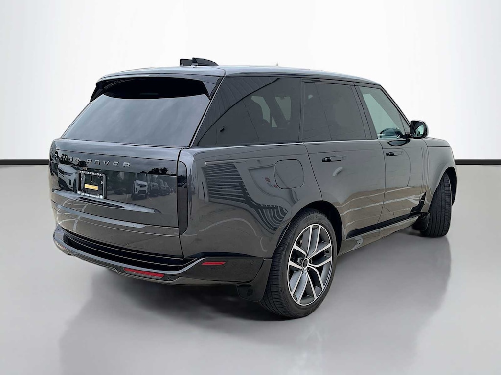 New 2026 Land Rover Range Rover SE SUV