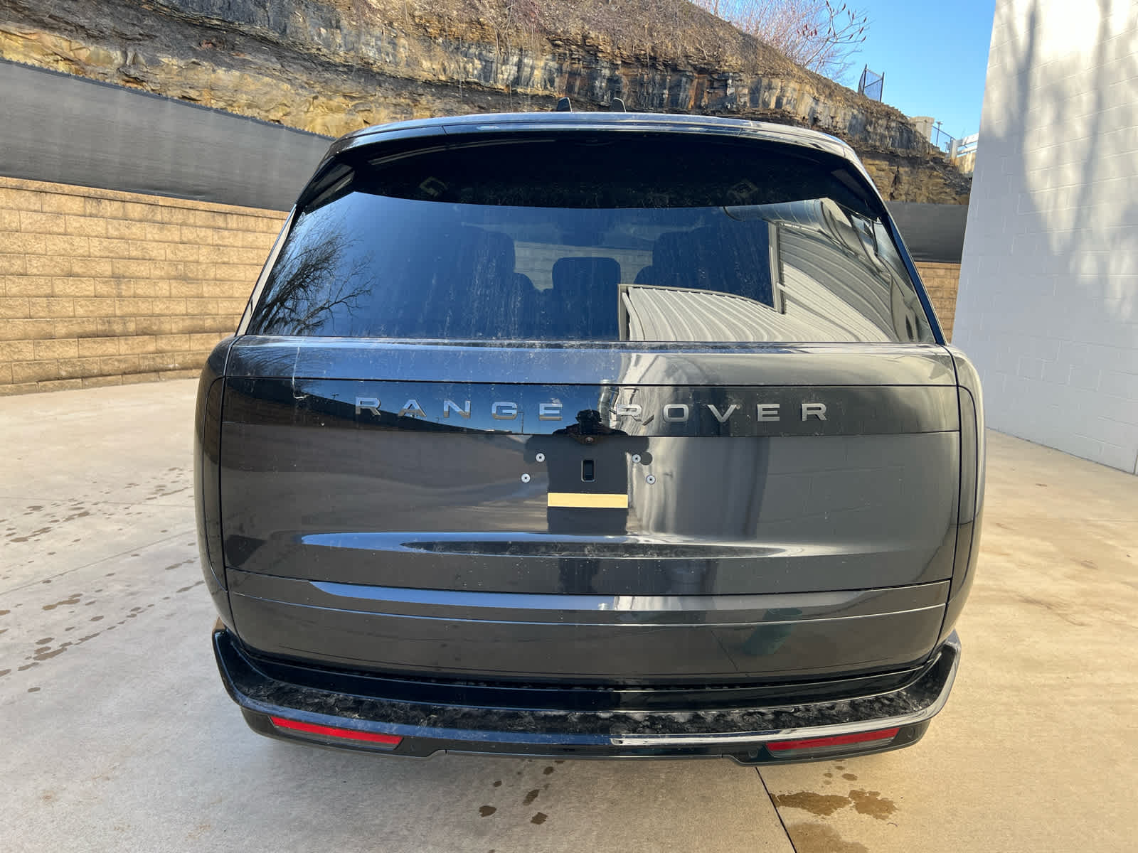 2025 Land Rover Range Rover SE photo 4